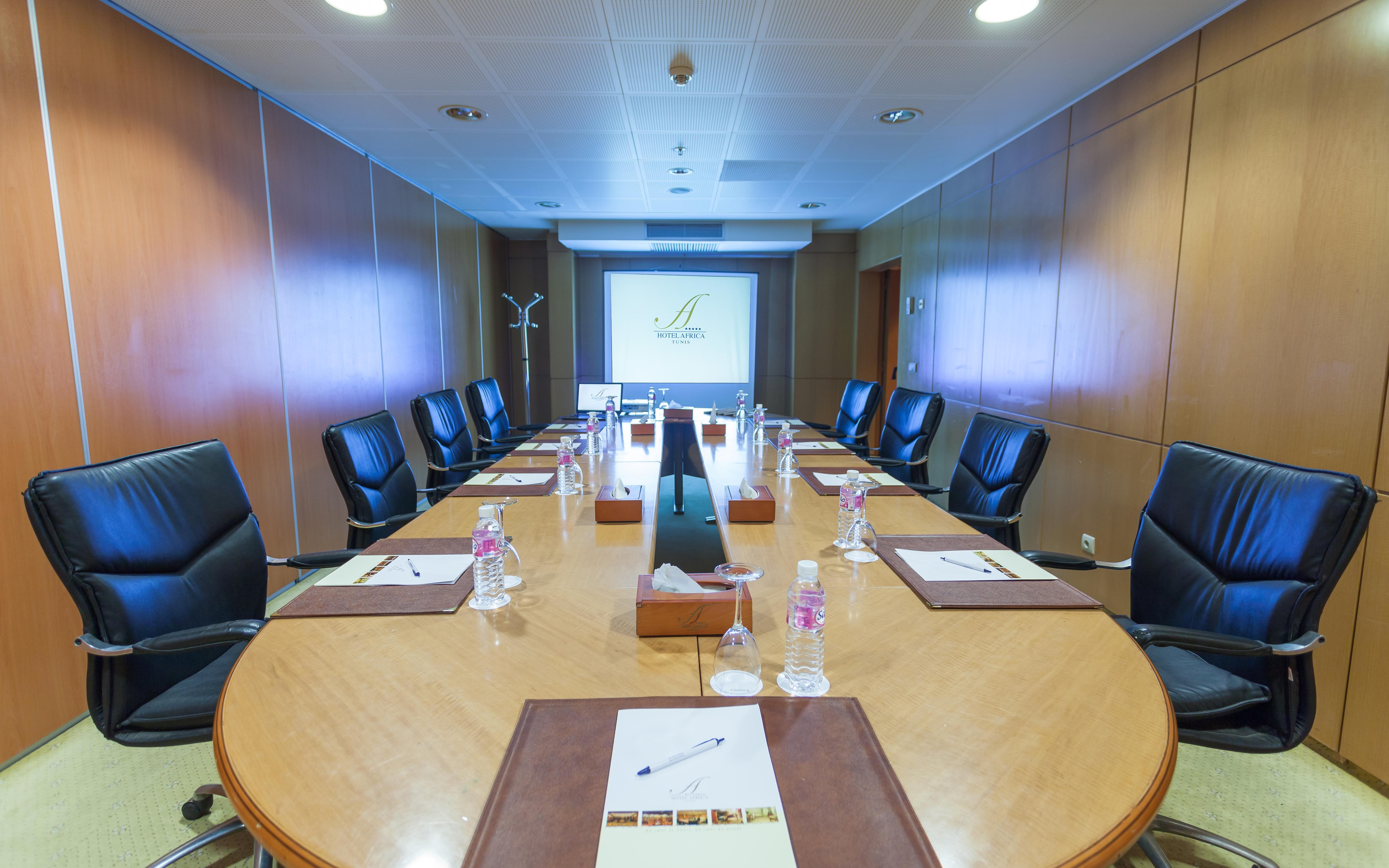 El Mouradi Hotel Africa Tunis Bagian luar foto A boardroom