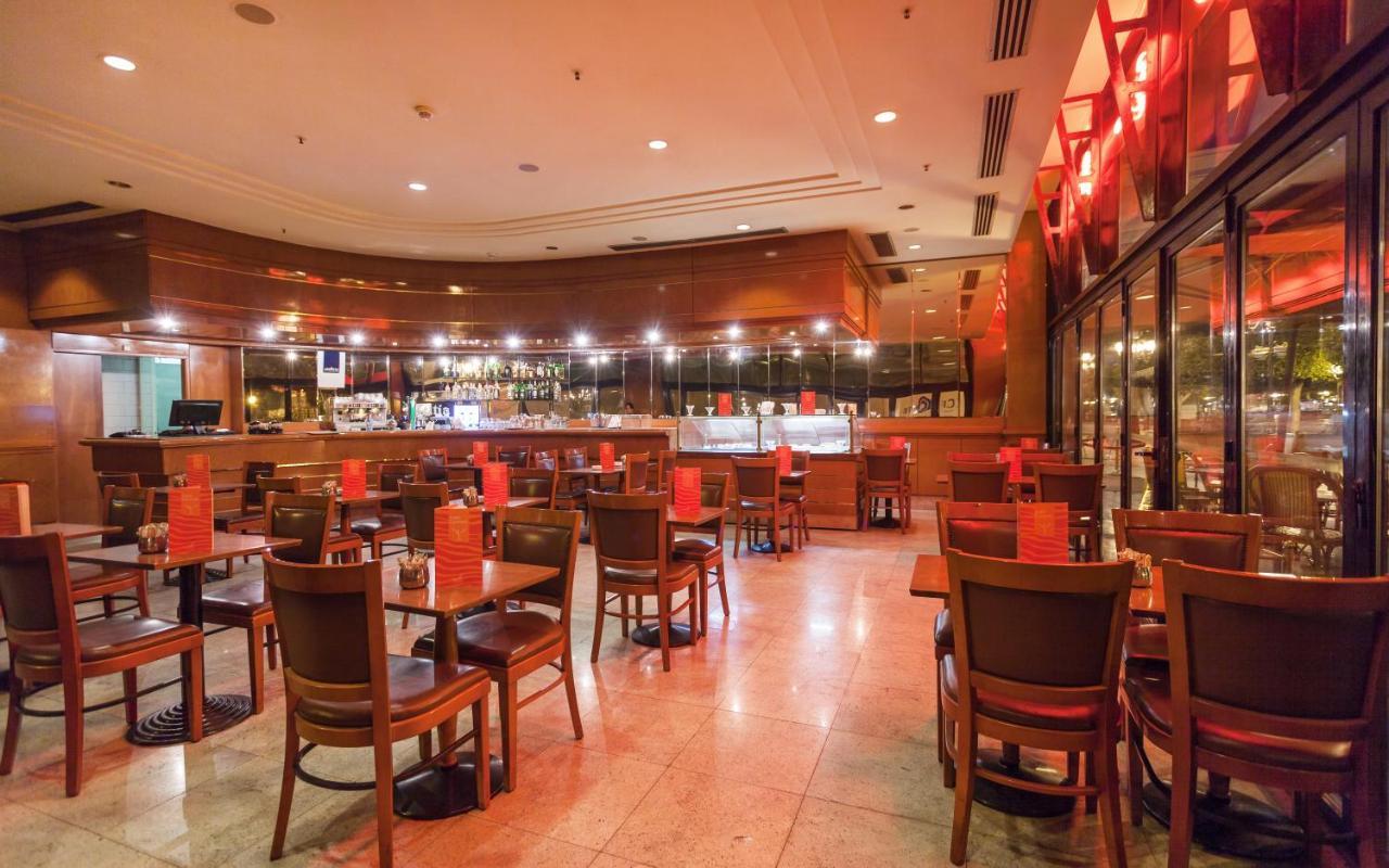 El Mouradi Hotel Africa Tunis Bagian luar foto Interior of a restaurant in the Philippines