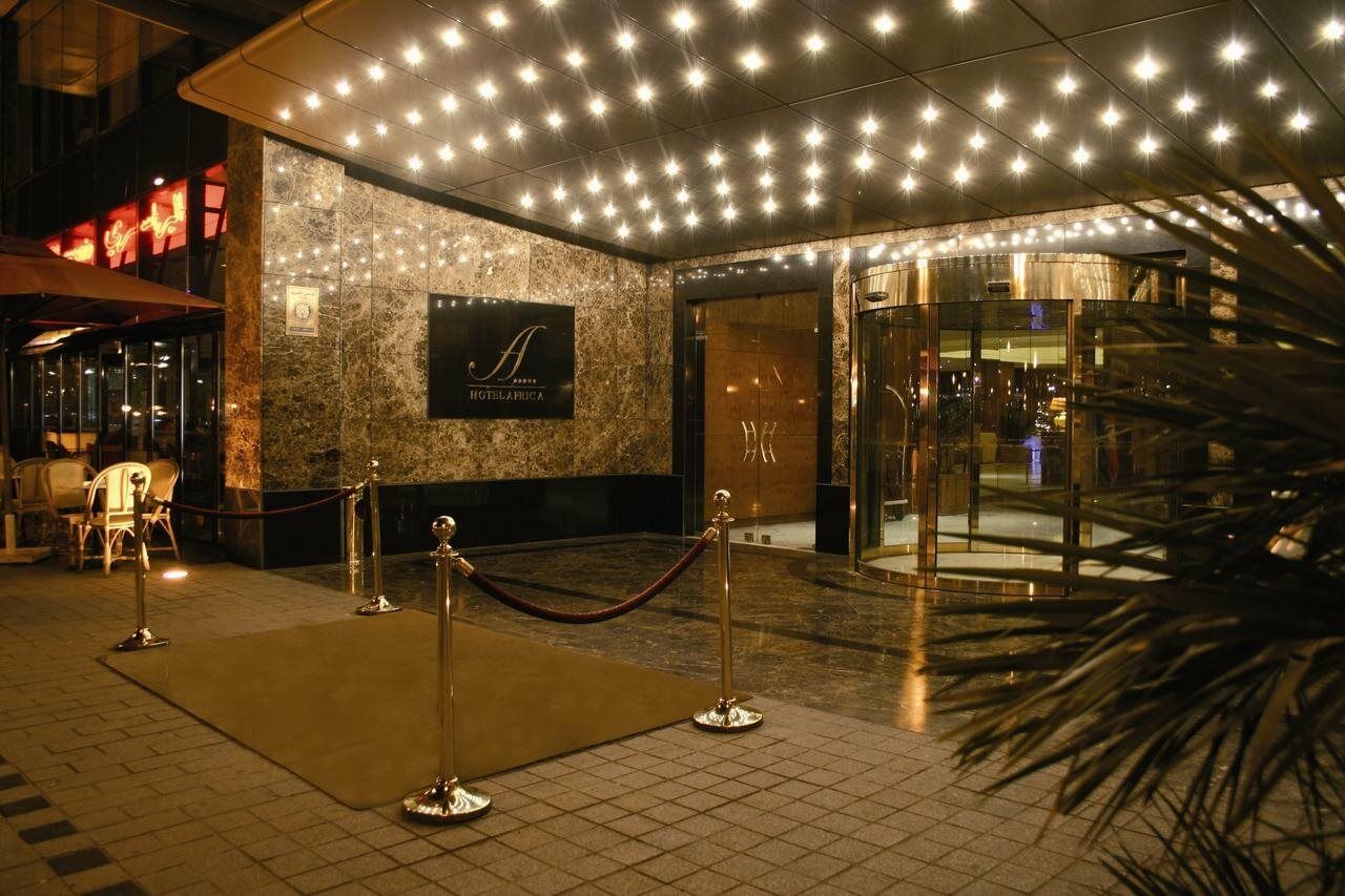 El Mouradi Hotel Africa Tunis Bagian luar foto Entrance to the hotel